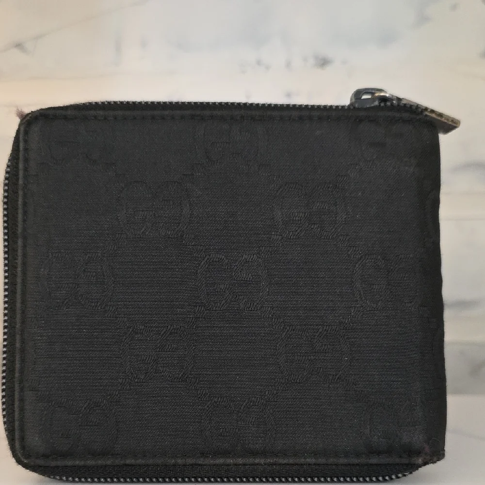 Gucci Black Men's Zipper Wallet